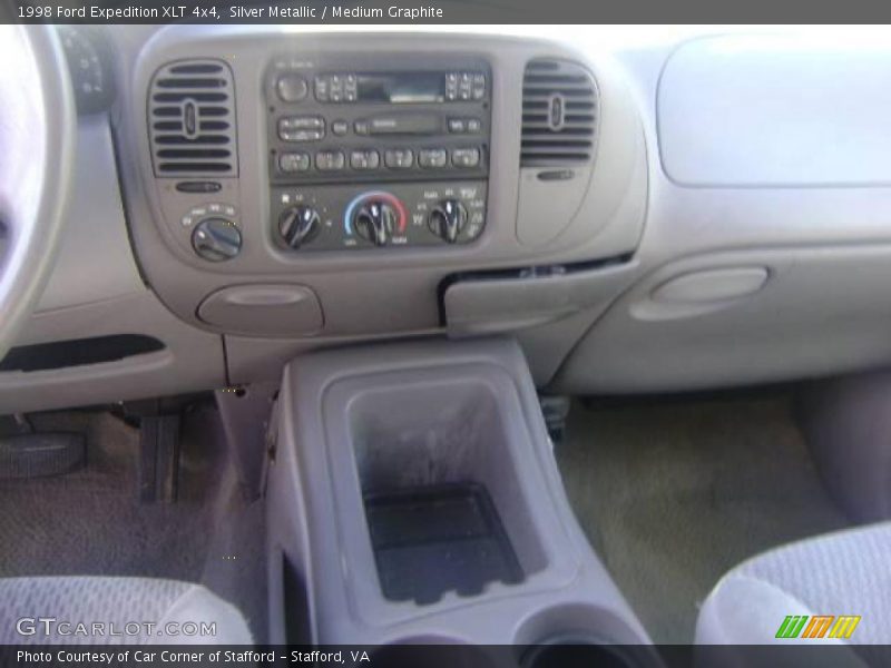 Silver Metallic / Medium Graphite 1998 Ford Expedition XLT 4x4
