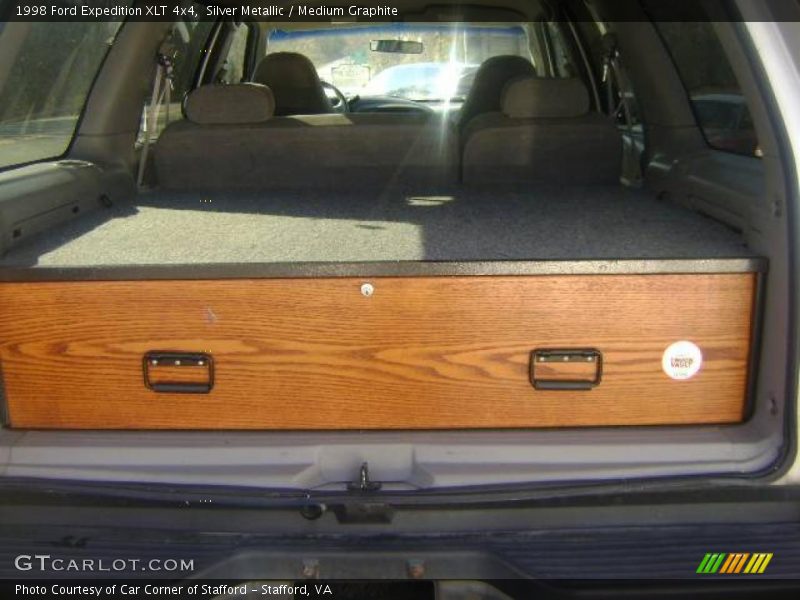 Silver Metallic / Medium Graphite 1998 Ford Expedition XLT 4x4