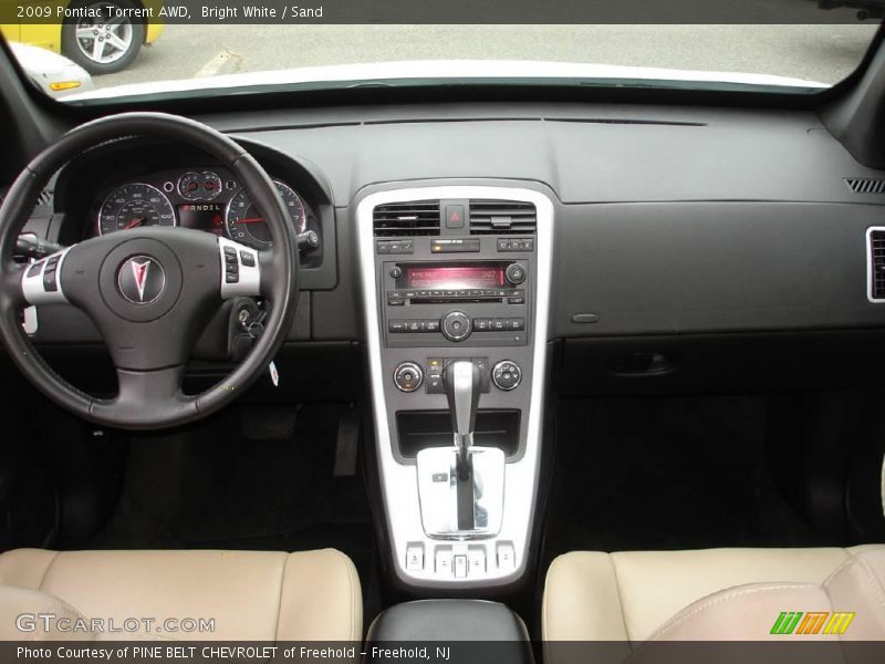 Bright White / Sand 2009 Pontiac Torrent AWD