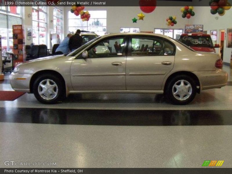 Sand Beige Metallic / Neutral 1999 Oldsmobile Cutlass GLS