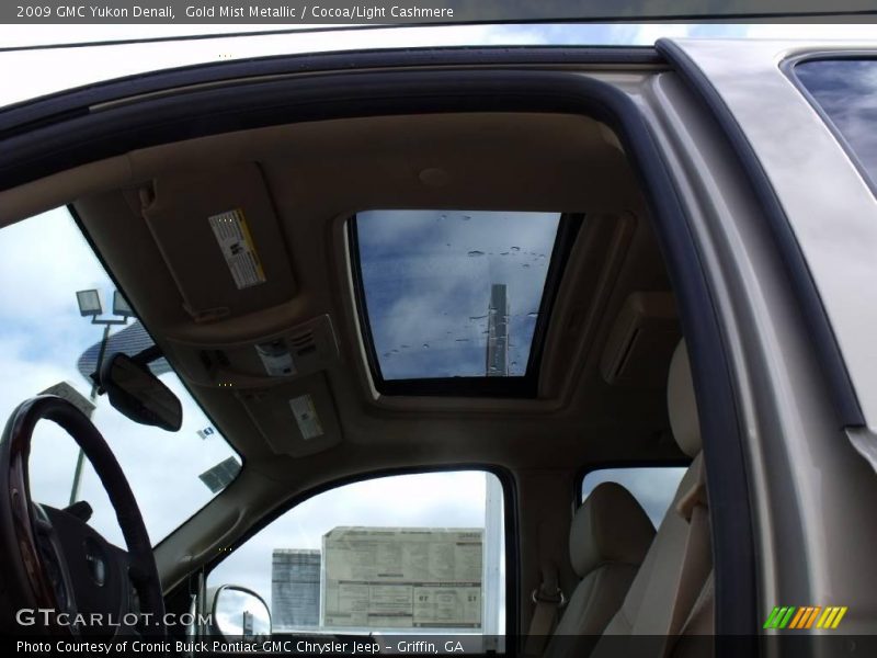 Gold Mist Metallic / Cocoa/Light Cashmere 2009 GMC Yukon Denali