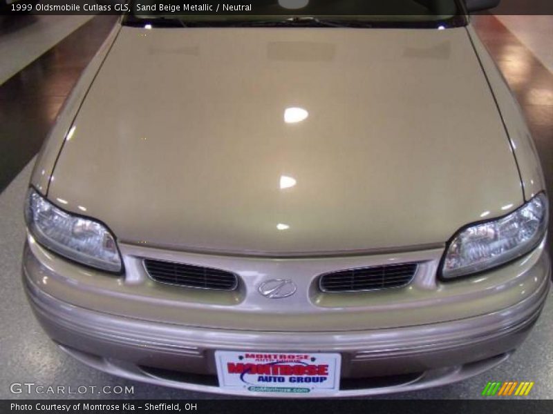 Sand Beige Metallic / Neutral 1999 Oldsmobile Cutlass GLS