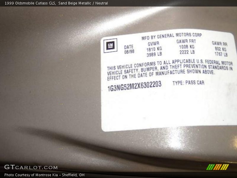 Sand Beige Metallic / Neutral 1999 Oldsmobile Cutlass GLS