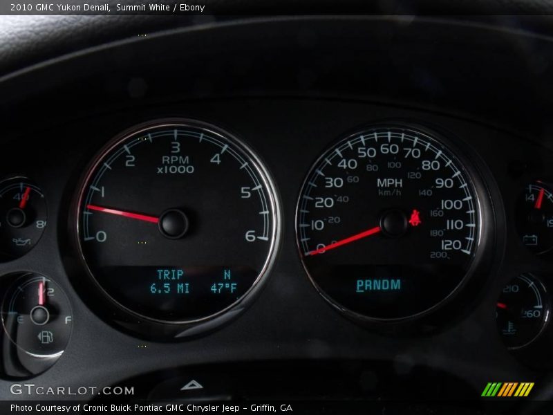 Summit White / Ebony 2010 GMC Yukon Denali