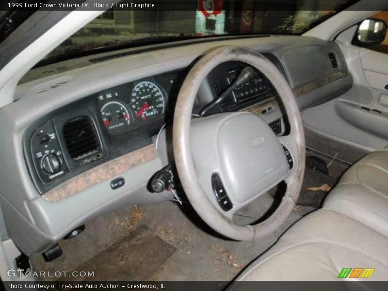 Black / Light Graphite 1999 Ford Crown Victoria LX