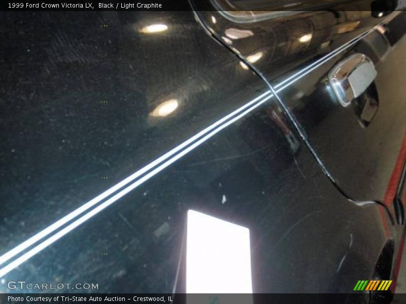 Black / Light Graphite 1999 Ford Crown Victoria LX