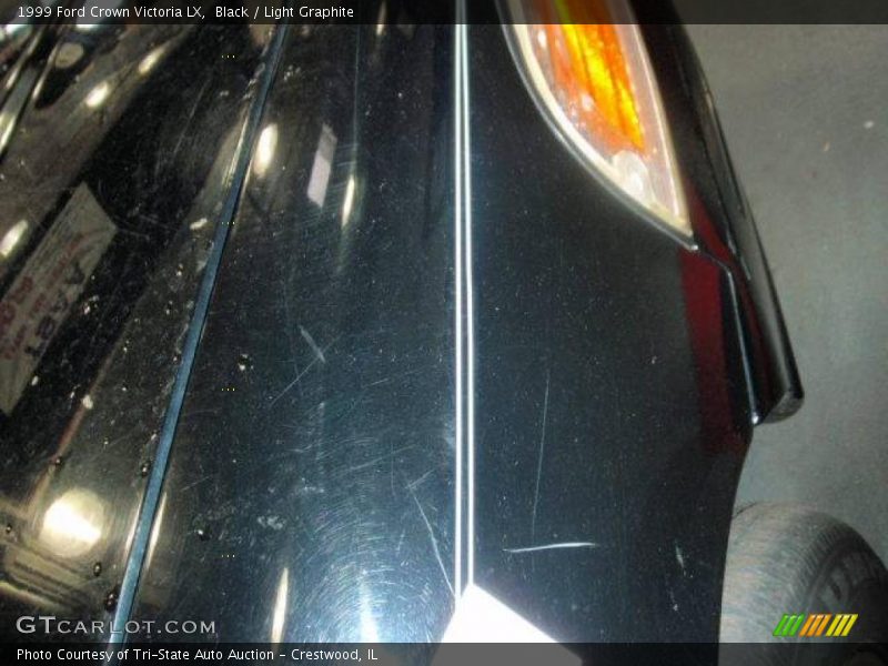 Black / Light Graphite 1999 Ford Crown Victoria LX