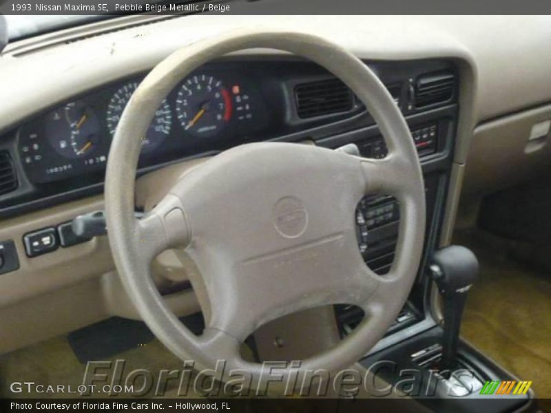 Pebble Beige Metallic / Beige 1993 Nissan Maxima SE