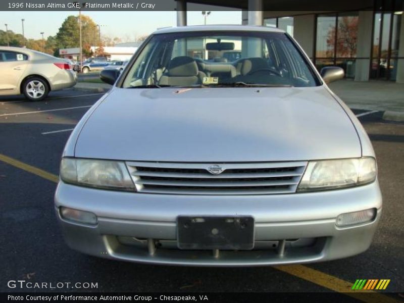 Platinum Metallic / Gray 1996 Nissan Altima GXE
