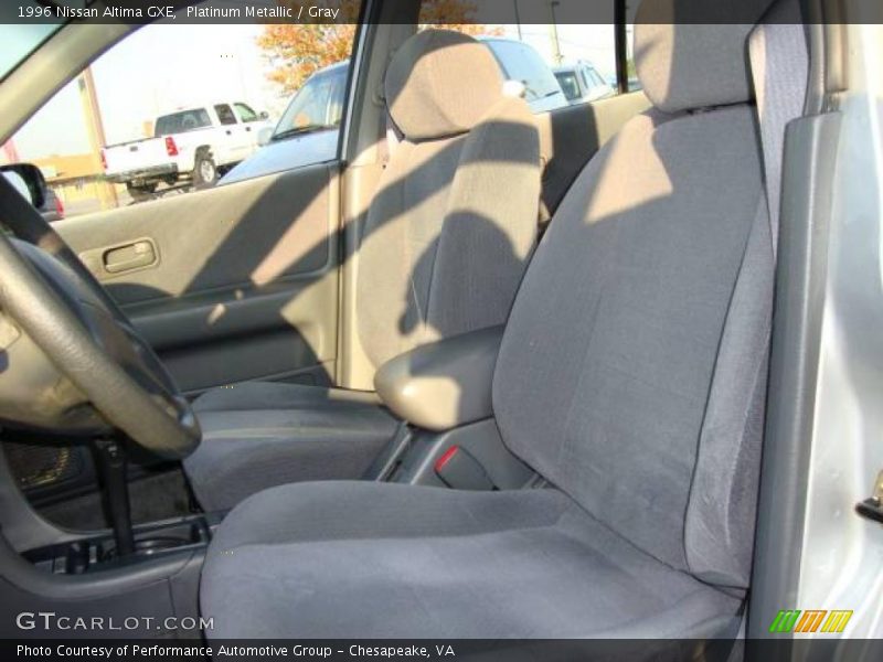 Platinum Metallic / Gray 1996 Nissan Altima GXE