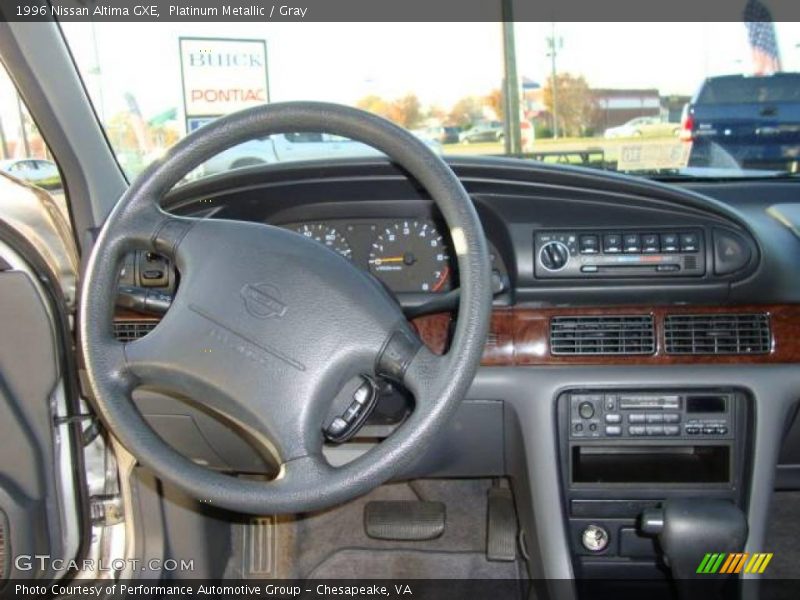 Platinum Metallic / Gray 1996 Nissan Altima GXE