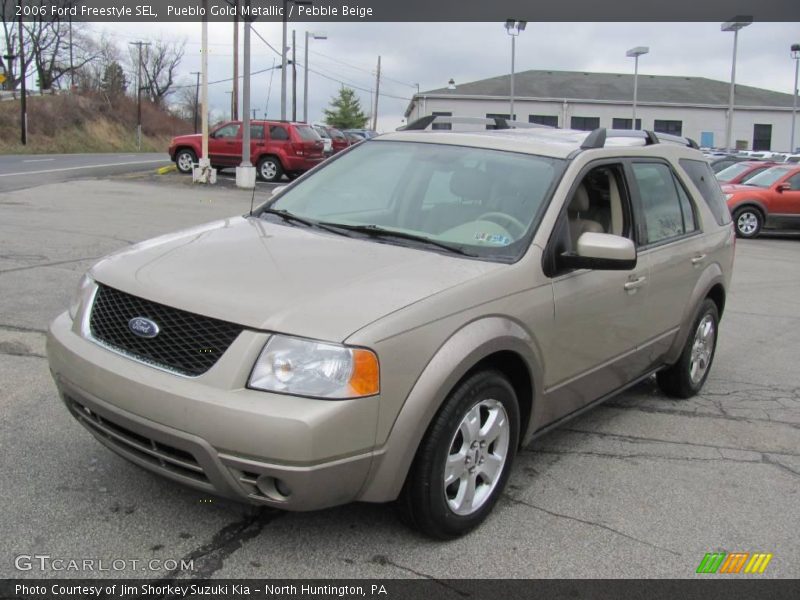 Pueblo Gold Metallic / Pebble Beige 2006 Ford Freestyle SEL