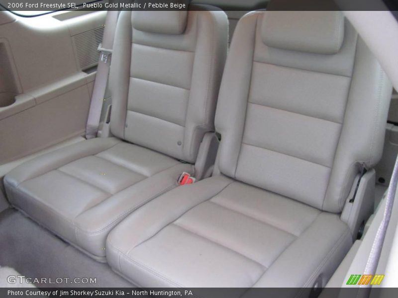 Pueblo Gold Metallic / Pebble Beige 2006 Ford Freestyle SEL
