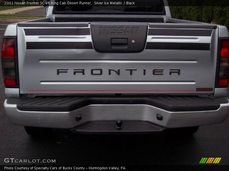 Silver Ice Metallic / Black 2001 Nissan Frontier SC V6 King Cab Desert Runner