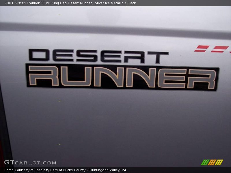 Silver Ice Metallic / Black 2001 Nissan Frontier SC V6 King Cab Desert Runner