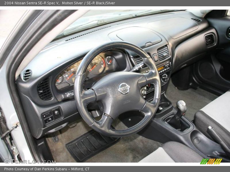 Molten Silver / SE-R Black/Silver 2004 Nissan Sentra SE-R Spec V