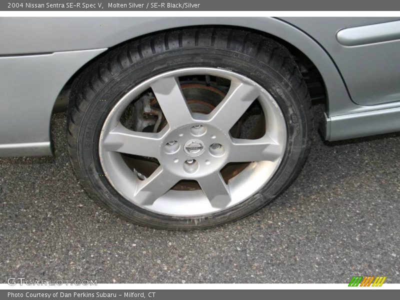 Molten Silver / SE-R Black/Silver 2004 Nissan Sentra SE-R Spec V