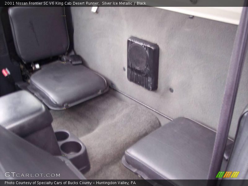 Silver Ice Metallic / Black 2001 Nissan Frontier SC V6 King Cab Desert Runner