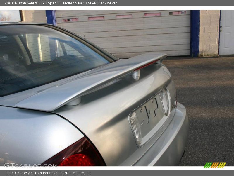 Molten Silver / SE-R Black/Silver 2004 Nissan Sentra SE-R Spec V