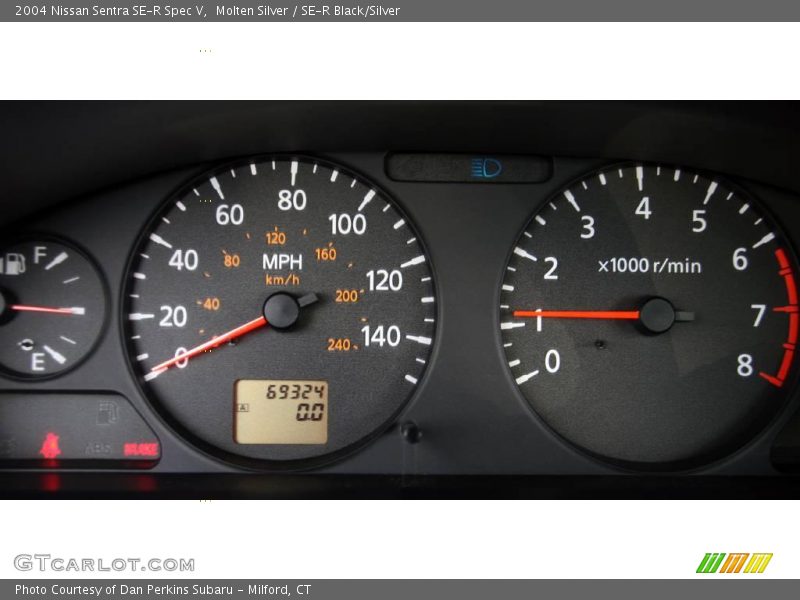 Molten Silver / SE-R Black/Silver 2004 Nissan Sentra SE-R Spec V