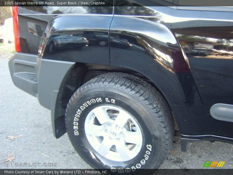 Super Black / Steel/Graphite 2005 Nissan Xterra Off Road