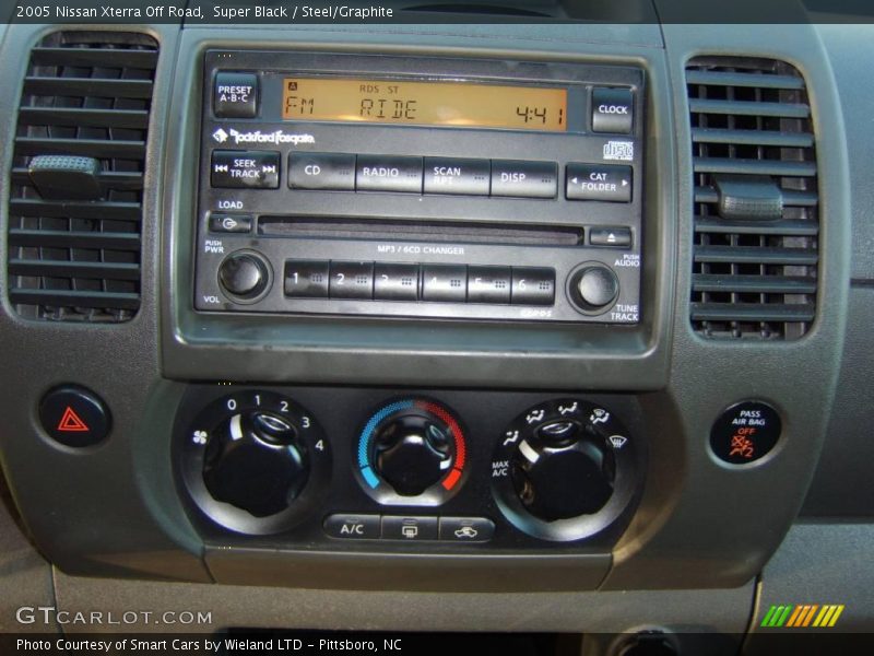 Super Black / Steel/Graphite 2005 Nissan Xterra Off Road
