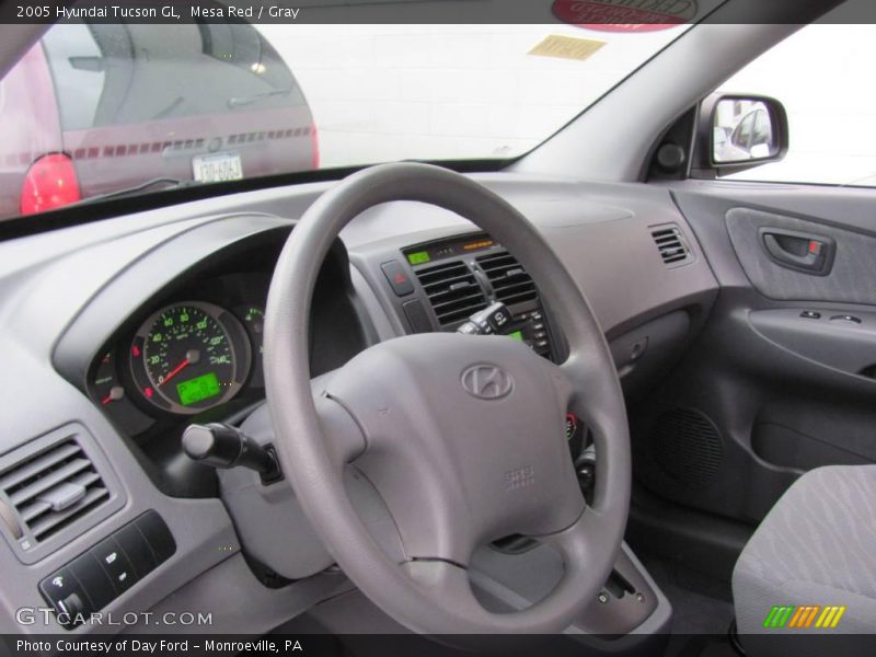 Mesa Red / Gray 2005 Hyundai Tucson GL