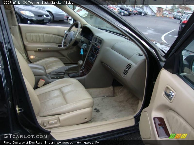 Black Obsidian / Beige 1997 Infiniti I 30 Touring