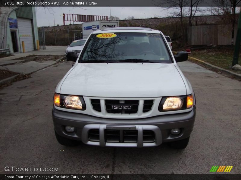 Alpine White / Gray 2001 Isuzu Rodeo Sport S 4WD