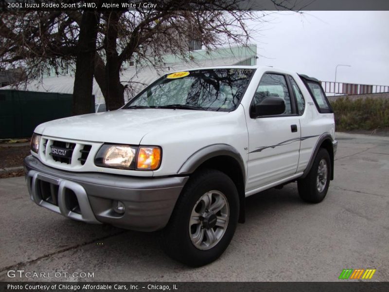 Alpine White / Gray 2001 Isuzu Rodeo Sport S 4WD