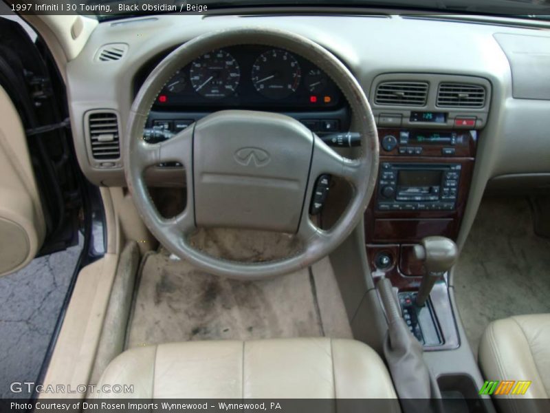 Black Obsidian / Beige 1997 Infiniti I 30 Touring