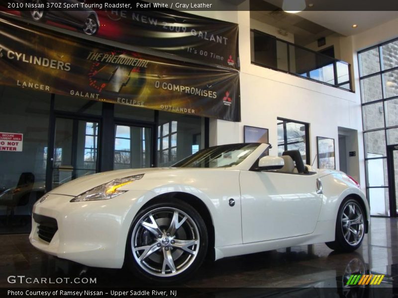 Pearl White / Gray Leather 2010 Nissan 370Z Sport Touring Roadster