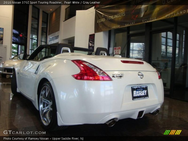 Pearl White / Gray Leather 2010 Nissan 370Z Sport Touring Roadster