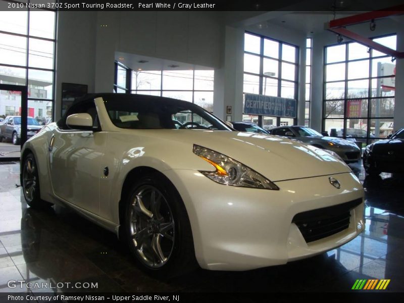 Pearl White / Gray Leather 2010 Nissan 370Z Sport Touring Roadster