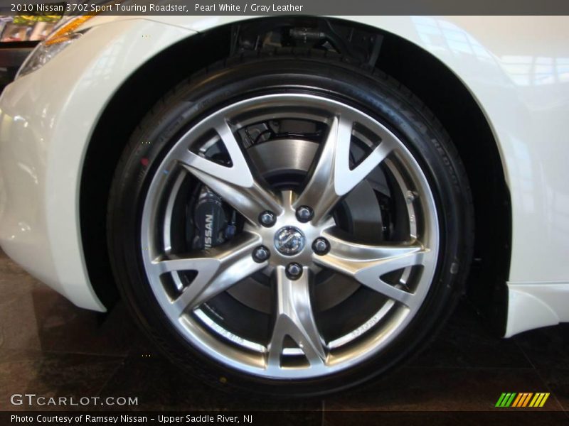 Pearl White / Gray Leather 2010 Nissan 370Z Sport Touring Roadster