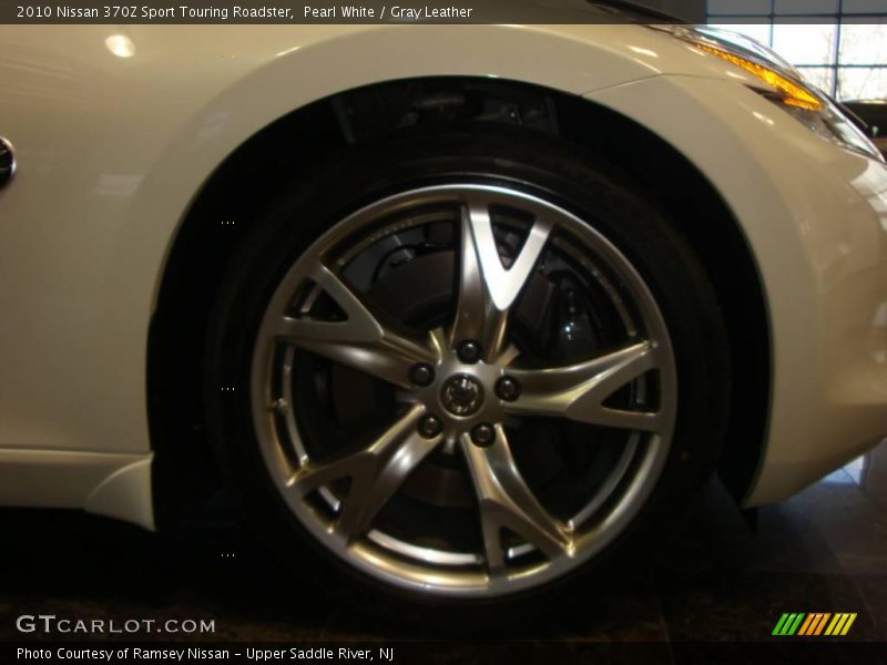 Pearl White / Gray Leather 2010 Nissan 370Z Sport Touring Roadster