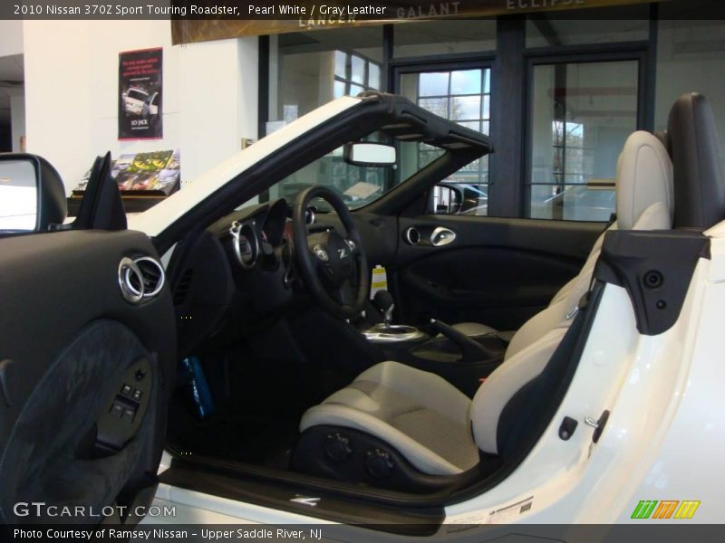 Pearl White / Gray Leather 2010 Nissan 370Z Sport Touring Roadster