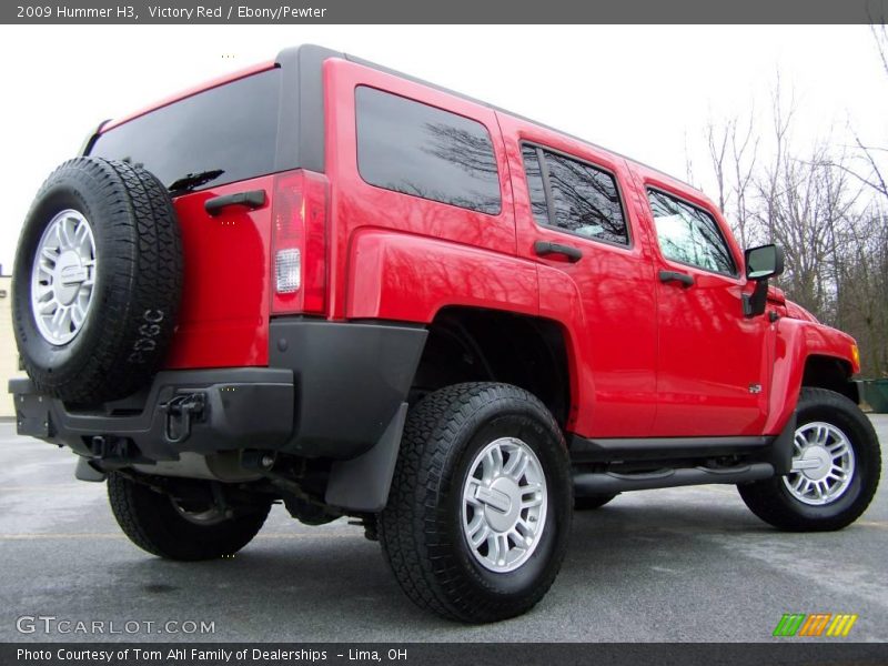 Victory Red / Ebony/Pewter 2009 Hummer H3