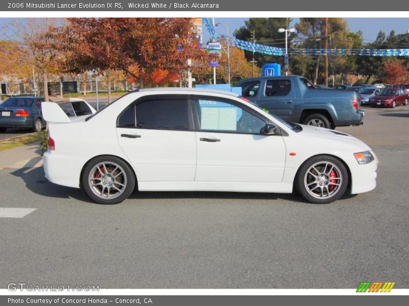 Wicked White / Black Alcantara 2006 Mitsubishi Lancer Evolution IX RS