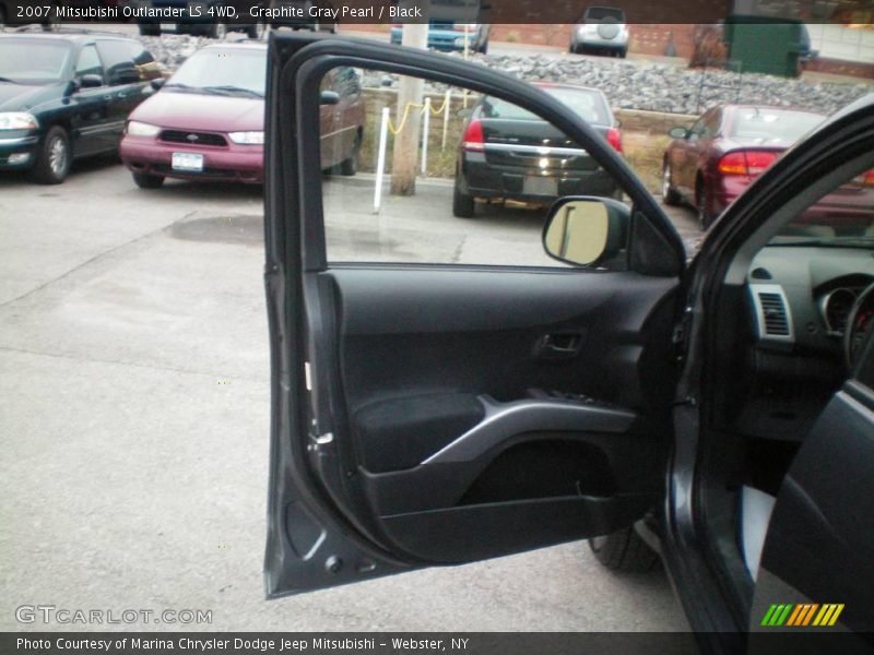 Graphite Gray Pearl / Black 2007 Mitsubishi Outlander LS 4WD