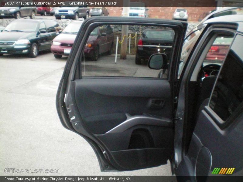 Graphite Gray Pearl / Black 2007 Mitsubishi Outlander LS 4WD