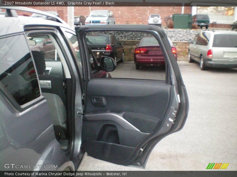 Graphite Gray Pearl / Black 2007 Mitsubishi Outlander LS 4WD