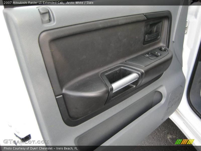 Arctic White / Slate 2007 Mitsubishi Raider LS Extended Cab