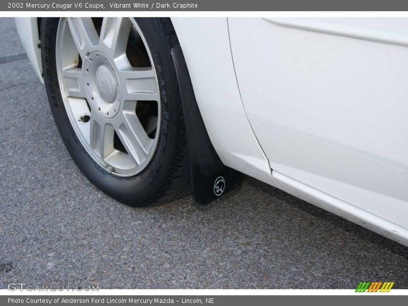Vibrant White / Dark Graphite 2002 Mercury Cougar V6 Coupe