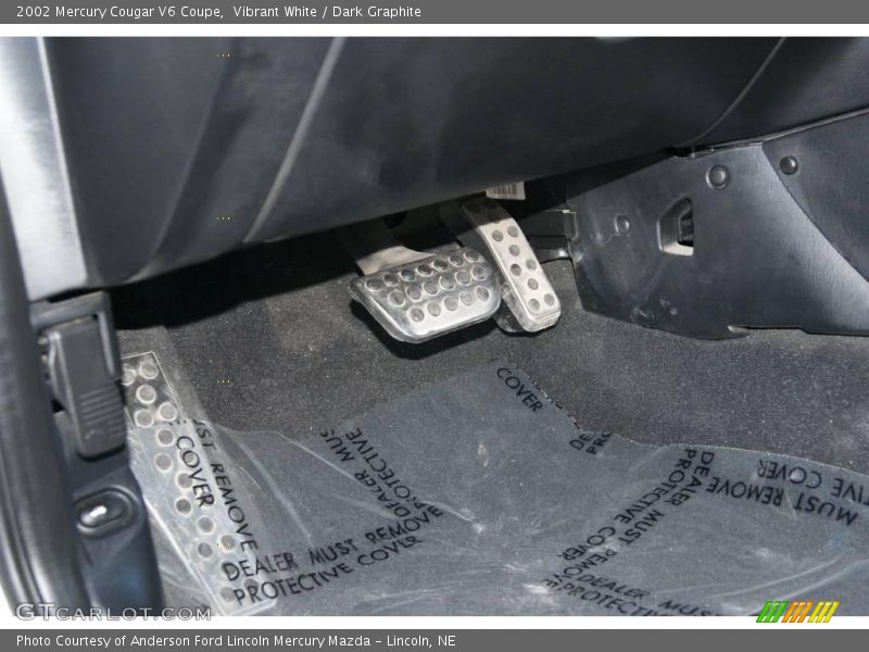 Vibrant White / Dark Graphite 2002 Mercury Cougar V6 Coupe