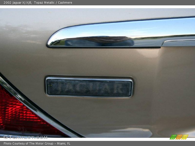 Topaz Metallic / Cashmere 2002 Jaguar XJ XJ8