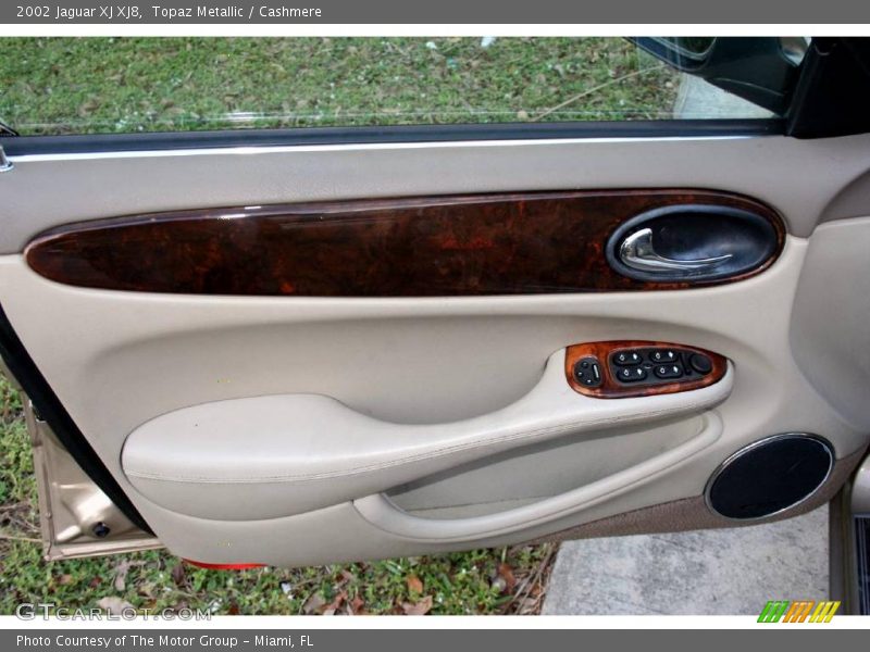 Topaz Metallic / Cashmere 2002 Jaguar XJ XJ8