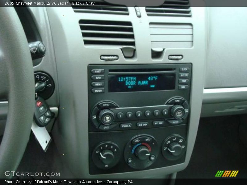 Black / Gray 2005 Chevrolet Malibu LS V6 Sedan