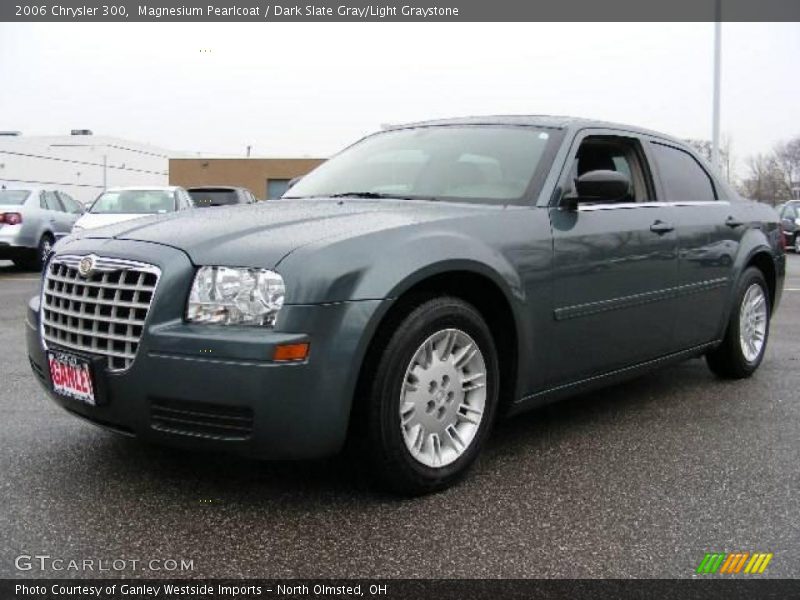 Magnesium Pearlcoat / Dark Slate Gray/Light Graystone 2006 Chrysler 300