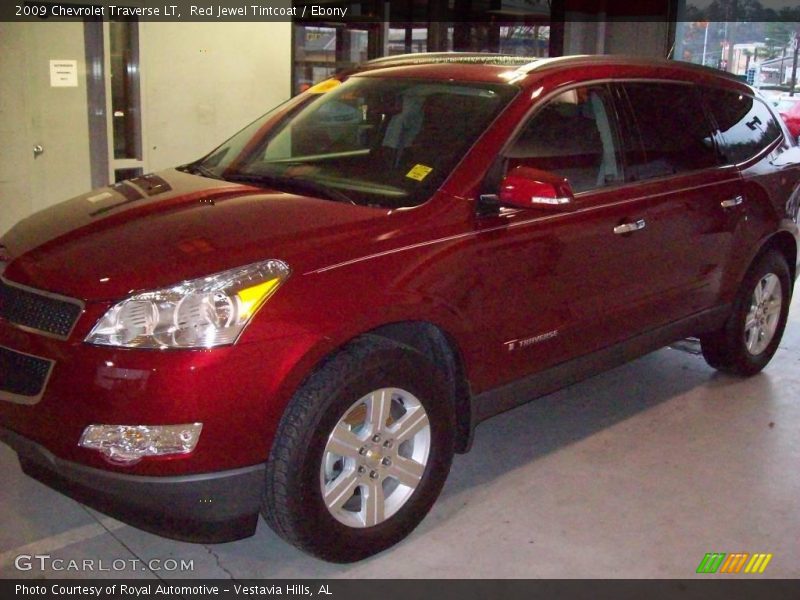 Red Jewel Tintcoat / Ebony 2009 Chevrolet Traverse LT